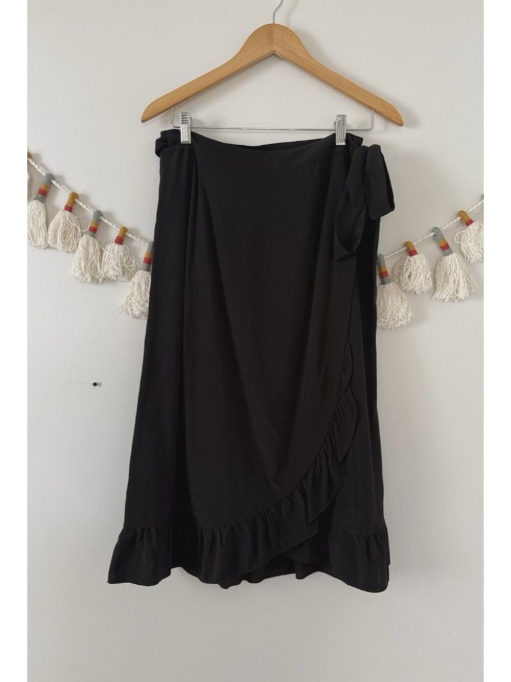 Sezane Adriana 100% Silk Wrap Aline Midi Skirt Black Modest Feminine Size 40